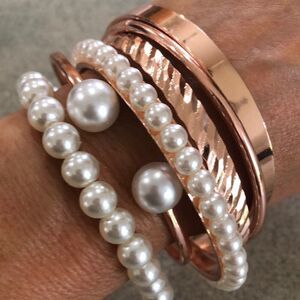 NWT Rose Gold And pearl bangle set